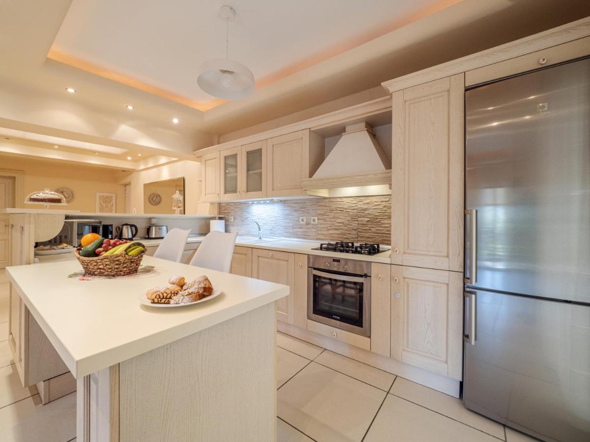 Aura Elegant Apartment Near Garitsa Bay Análipsis Dış mekan fotoğraf